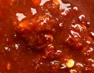 MEME'S CHILI SAUCE WITH FRESH GARDEN VEGGIES